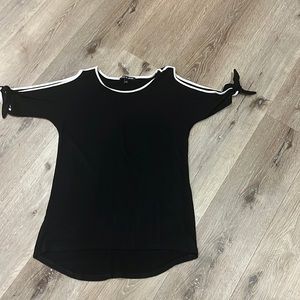 Great black and white top with peekaboo shoulders